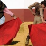 Antonio Muñoz y Manuel Larios tentando en Guadajira. (FOTO:Gallardo)